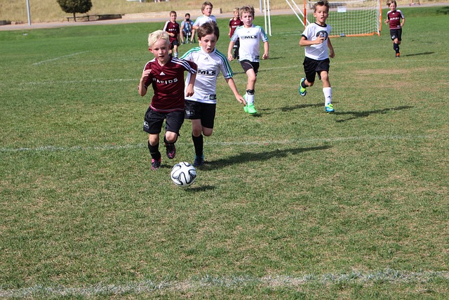 联盟第一！骑士36分狂胜尼克斯6连胜 米切尔27分布伦森26分.